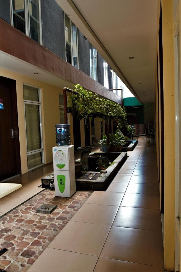 Nutana Hotel Mataram Exterior photo